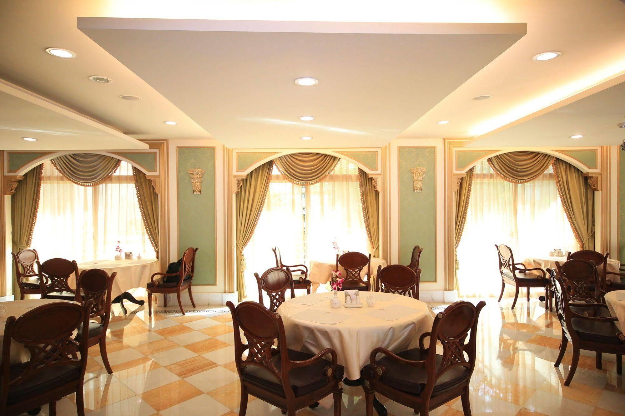 Royal Seasons Hotel Beitou Taipei Extérieur photo