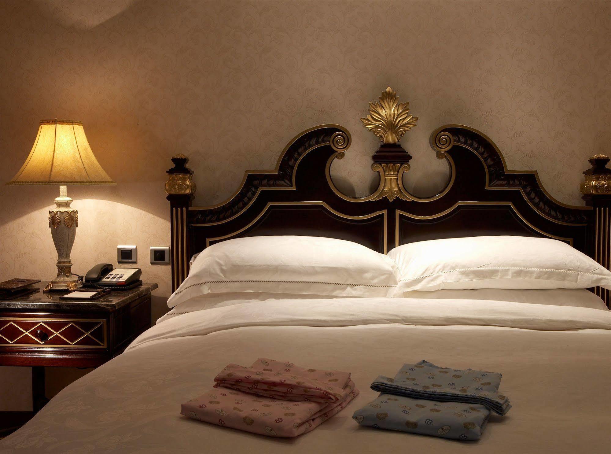 Royal Seasons Hotel Beitou Taipei Extérieur photo