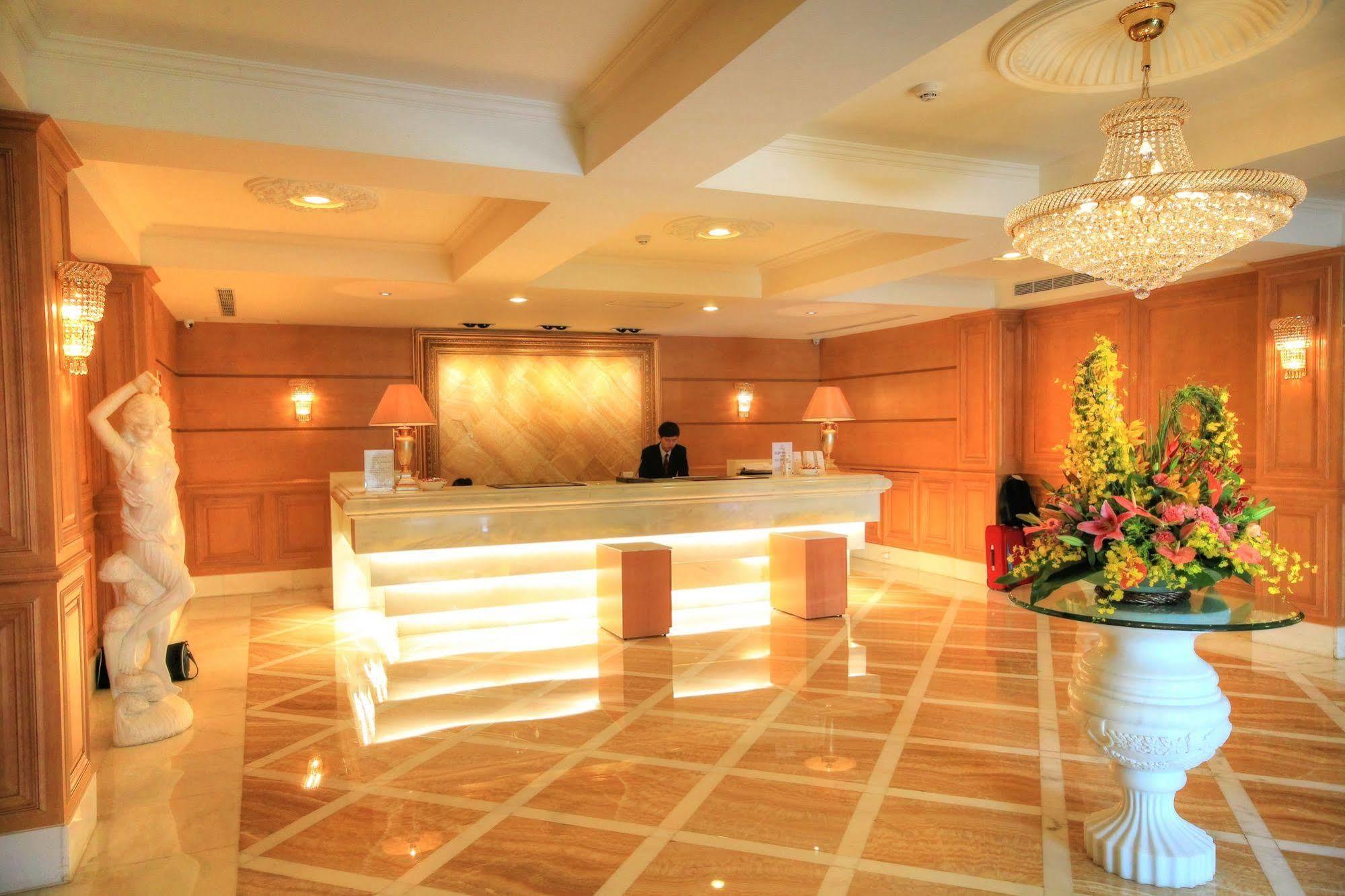 Royal Seasons Hotel Beitou Taipei Extérieur photo